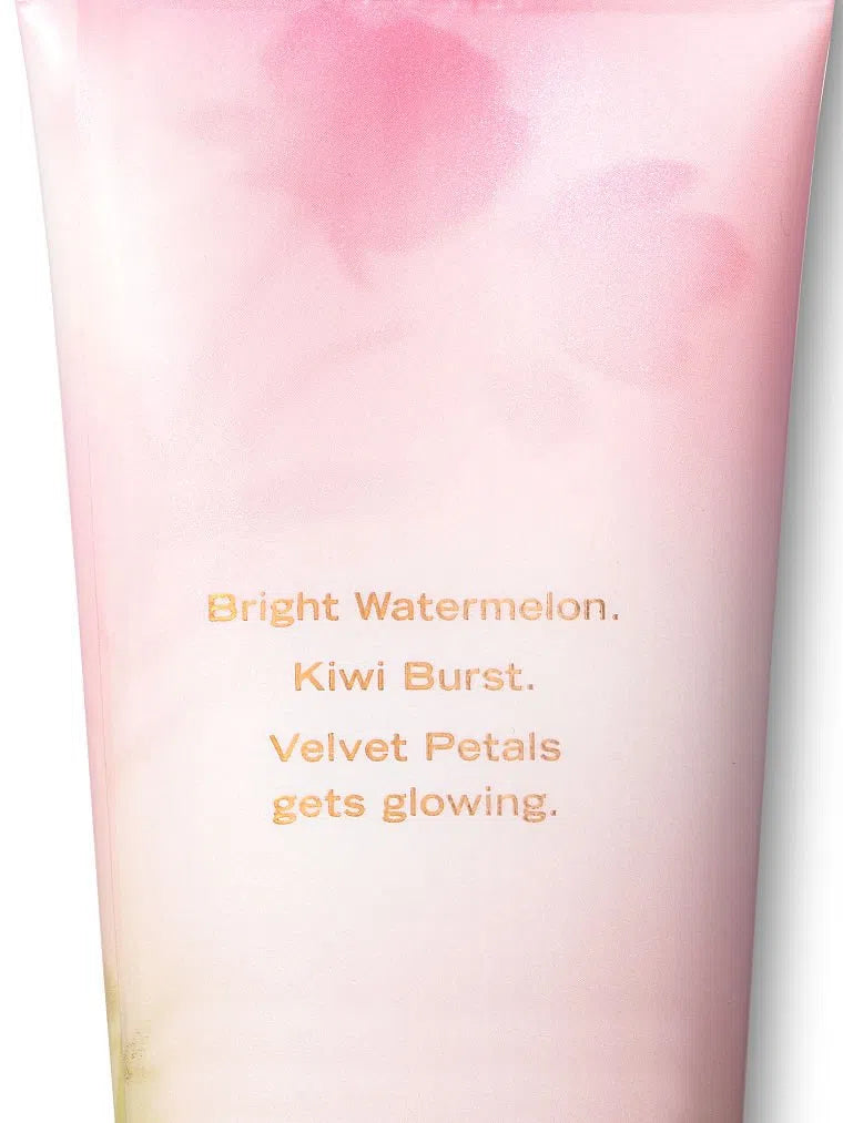 VS Velvet Petals Radiant Body Lotion - Perfume Planet