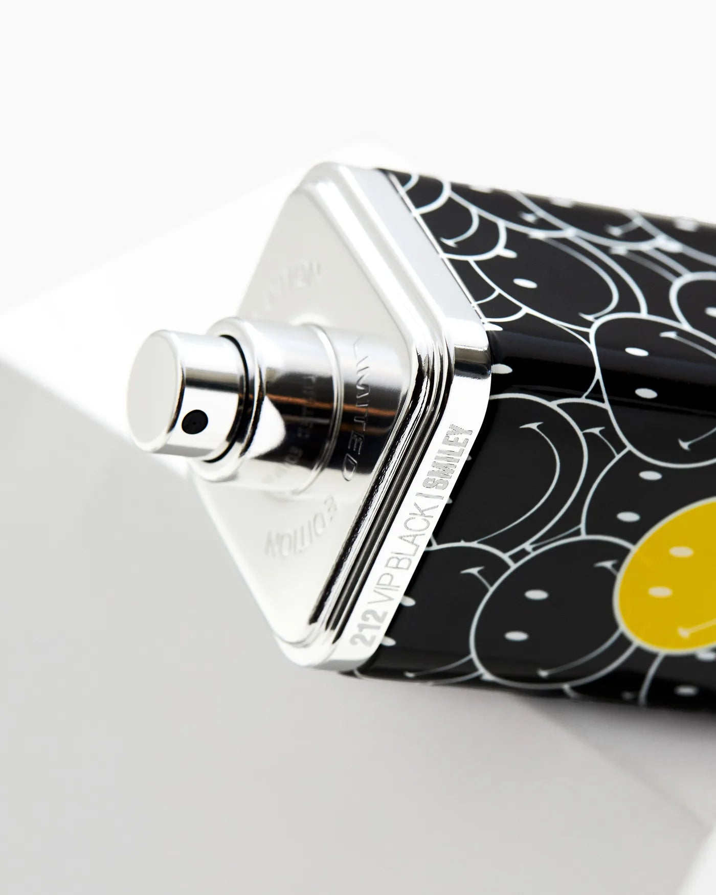 212 VIP Black Smiley EDP (Limited Edition) - Perfume Planet